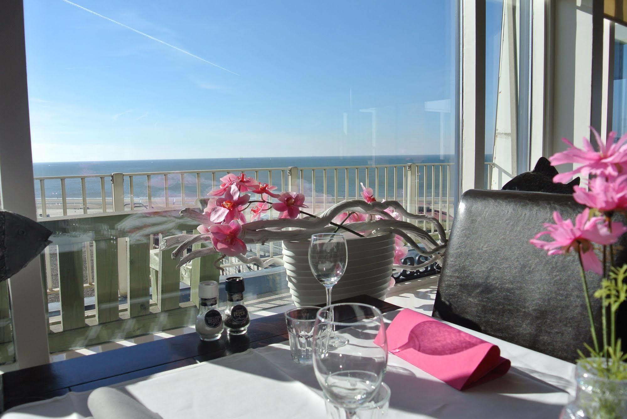 Strandhotel Het Hoge Duin Wijk aan Zee Exterior foto